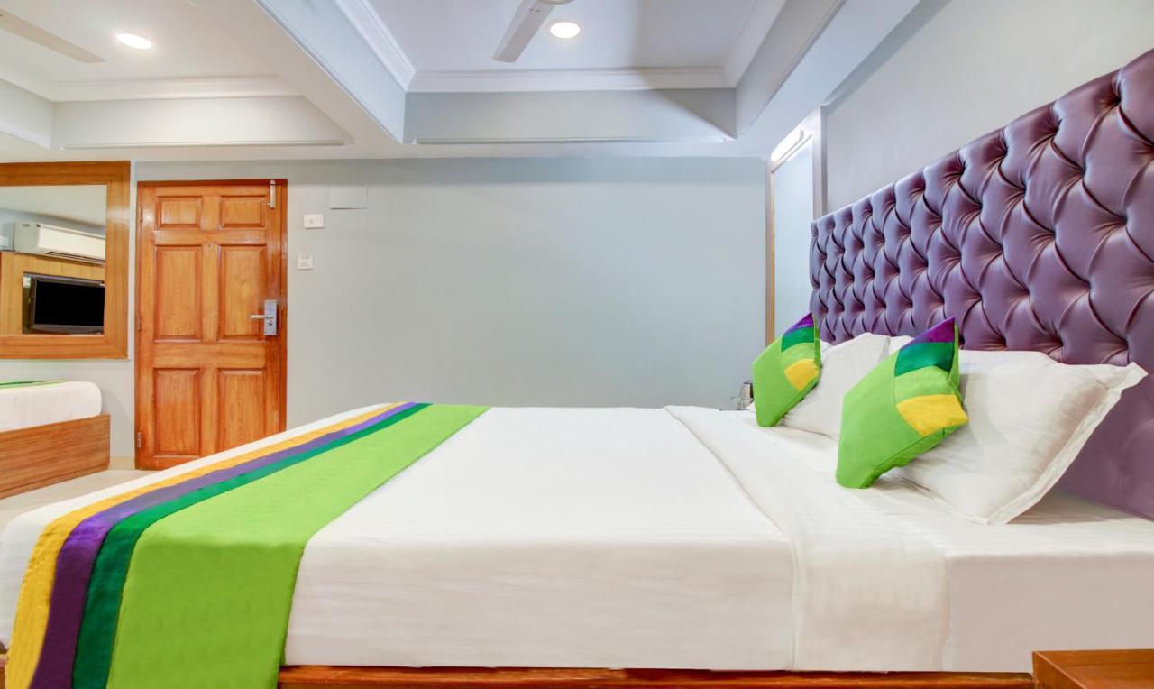 Treebo Cruz Royale Santacruz West Hotell Mumbai Eksteriør bilde