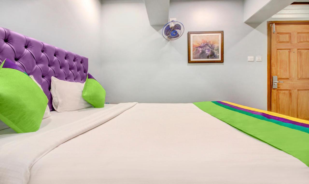 Treebo Cruz Royale Santacruz West Hotell Mumbai Eksteriør bilde